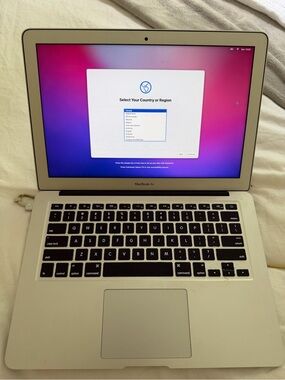 Apple MacBook Air Silver with Black Keyboard